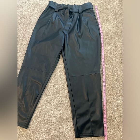 Rachel Zoe Black Faux Leather Tie Waist Pleated Front Cropped Pull On Pants L - Picture 8 of 9
